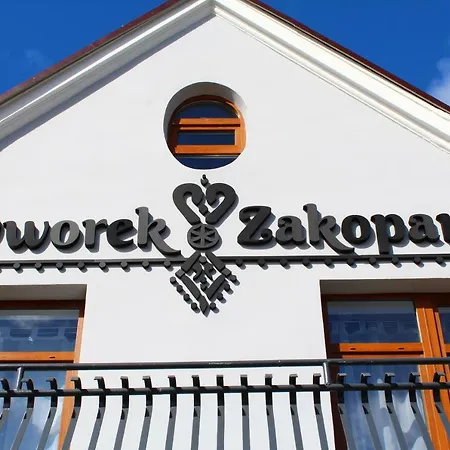 Dworek Privatunterkunft